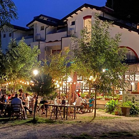 La Villa แชร์เวีย ภายนอก รูปภาพ